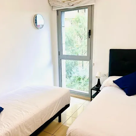 Fira Gran Via 2 - Private Rooms In A Shared Apartment - Habitaciones Privadas En Apartamento Compartido L’Hospitalet de Llobregat Zewnętrze zdjęcie