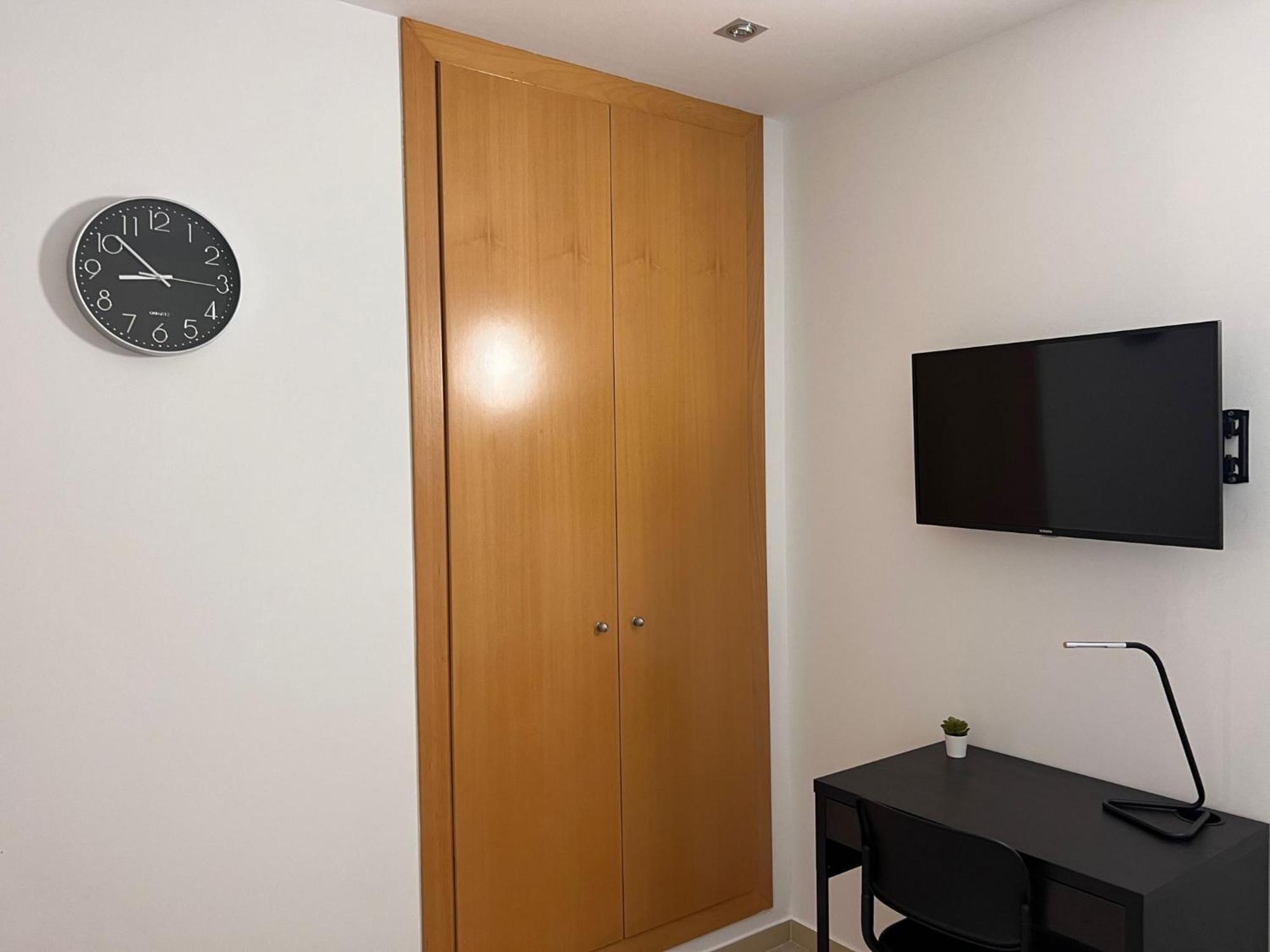 Kemping Fira Gran Via 2 - Private In A Shared - Privadas En Compartido *